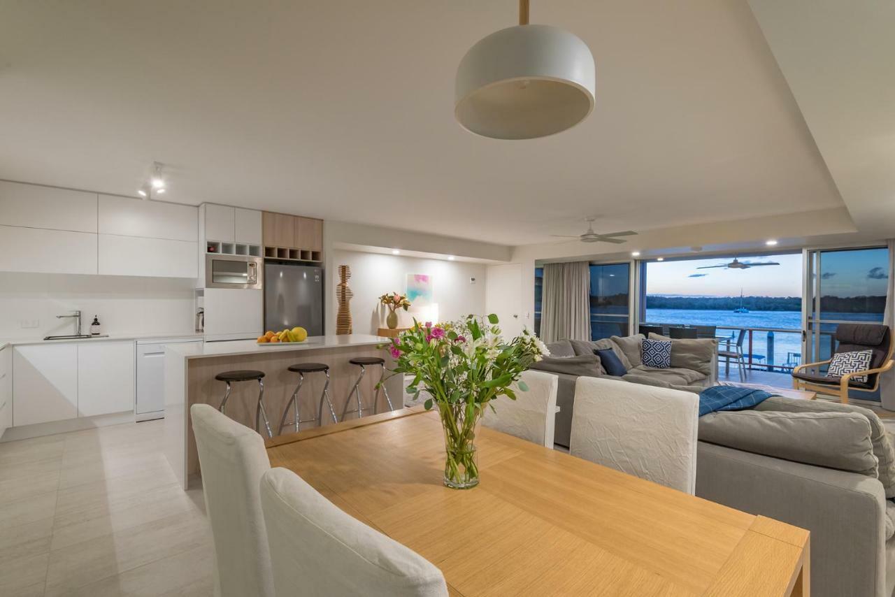 Anchorage - Riverfront Luxury On Gympie Terrace Noosaville Exterior photo